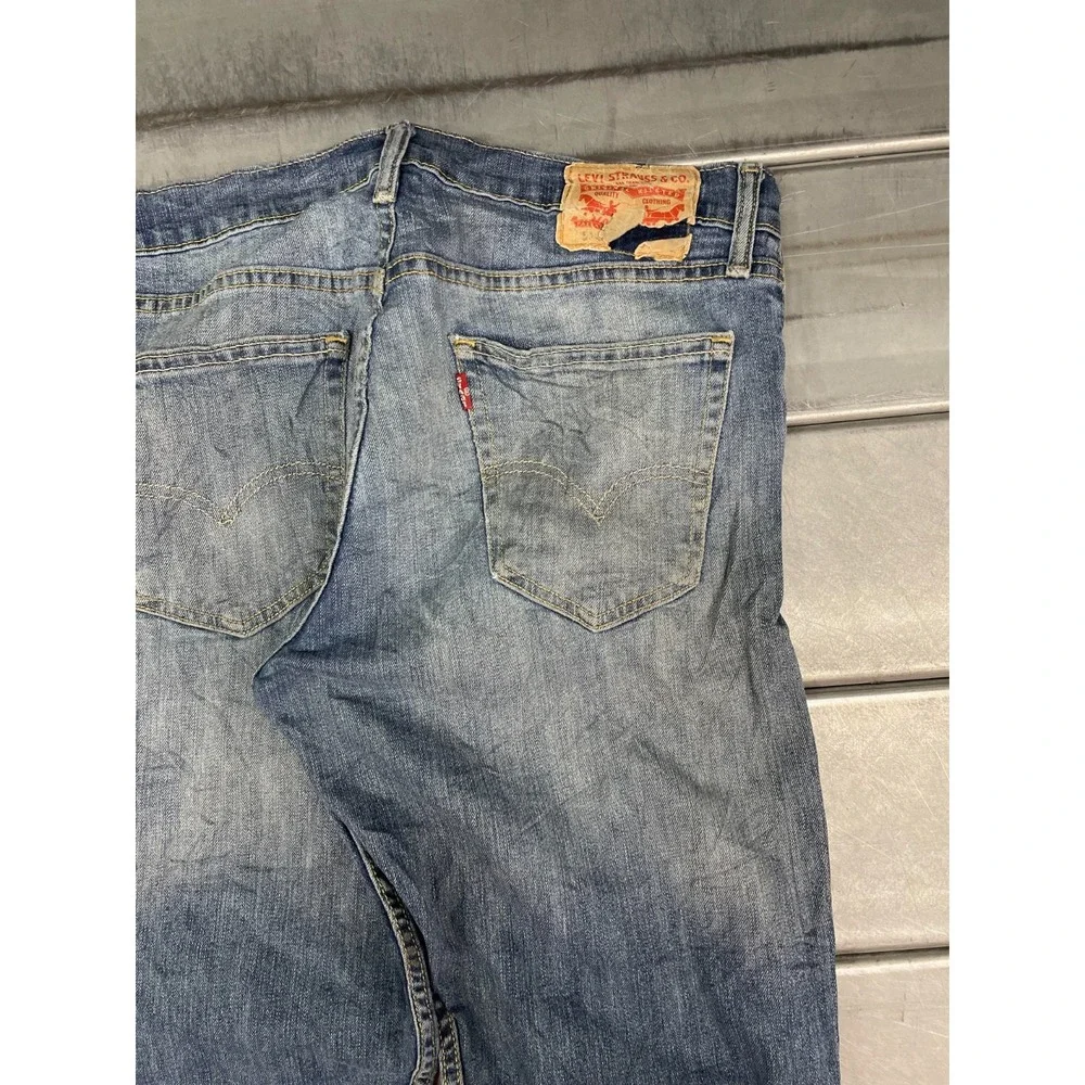 Levis 514 Jeans Mens 33X32‎ Blue Medium Wash Denim Straight Leg Distressed